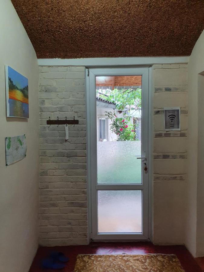 Authentic Apartment In The Centre Chisinau Exterior photo