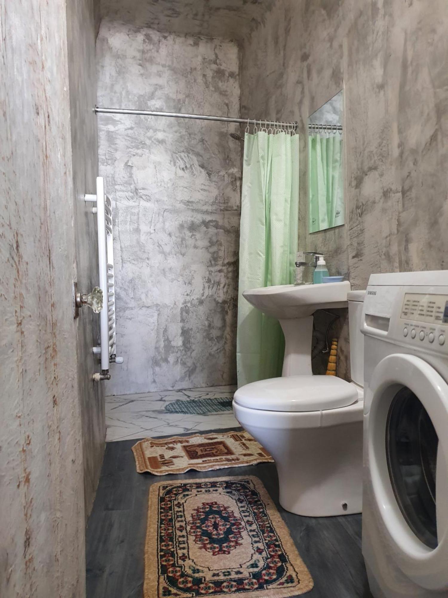 Authentic Apartment In The Centre Chisinau Exterior photo